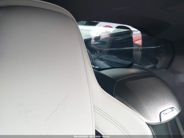 Chevrolet Lt6 2024 1G1YE2D38R5600231 Image 8