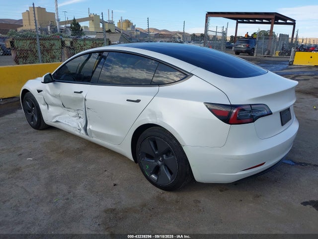 2023 TESLA MODEL 3 5YJ3E1EA7PF563600 Photo 2
