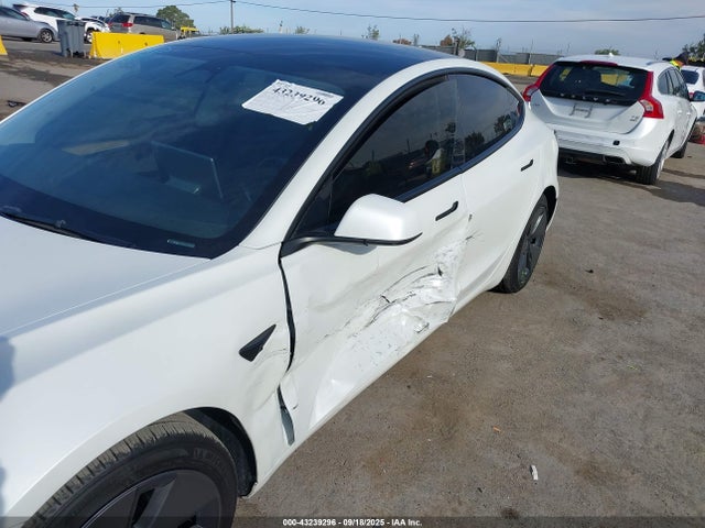 2023 TESLA MODEL 3 5YJ3E1EA7PF563600 Photo 5