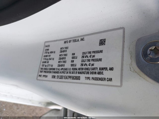 2023 TESLA MODEL 3 5YJ3E1EA7PF563600 Photo 8
