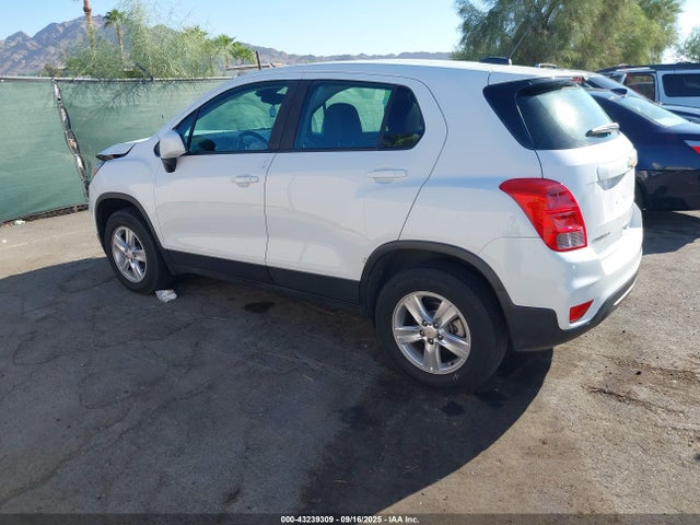 Chevrolet luv - mfi, variable valve timing, e85 max, alum 2018 KL7CJNSB2JB610636 Image 3