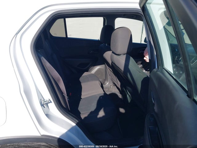 Chevrolet luv - mfi, variable valve timing, e85 max, alum 2018 KL7CJNSB2JB610636 Image 8