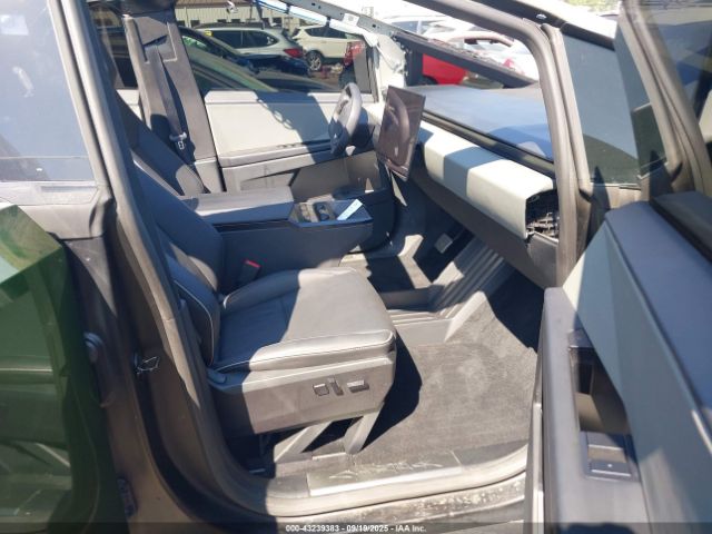 2024 TESLA CYBERTRUCK 7G2CEHED6RA024255 Photo 4