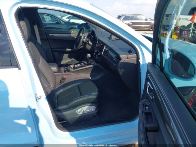 2024 PORSCHE MACAN WP1AF2A51RLB56857 Photo 4