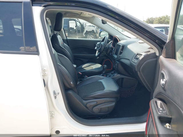 Jeep 2020 2020 3C4NJDDB8LT189557 Image 5