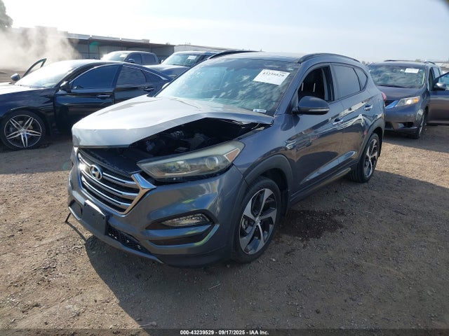 Hyundai Tucson 2016 KM8J33A25GU126012 Image 2