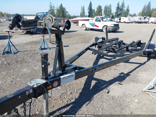 Trailer 2018 2018 4FBBC2324J1023902 Image 2