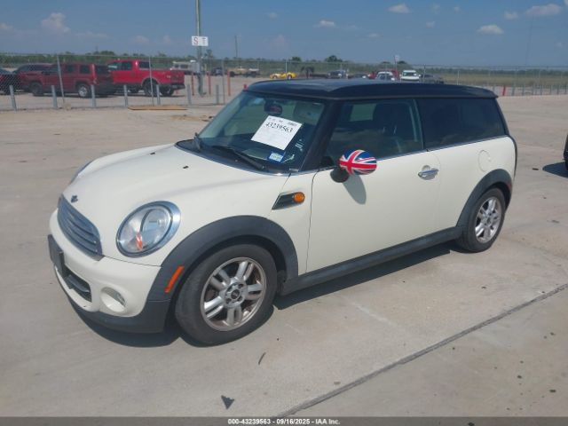 2012 MINI COOPER CLUBMAN WMWZF3C51CT190356 Photo 1