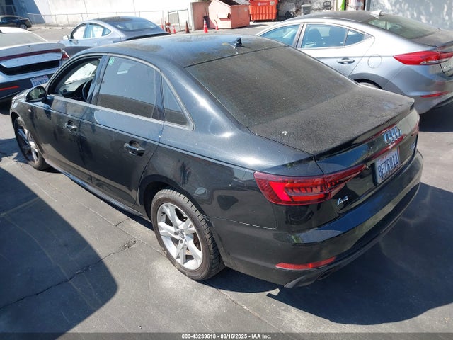 2018 AUDI A4 WAUKMAF44JN011579 Photo 2