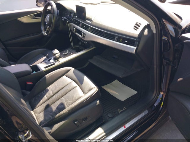 2018 AUDI A4 WAUKMAF44JN011579 Photo 4