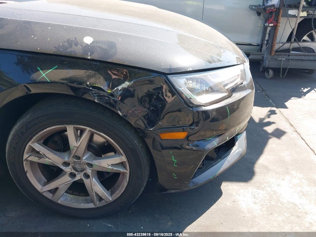 2018 AUDI A4 WAUKMAF44JN011579 Photo 5