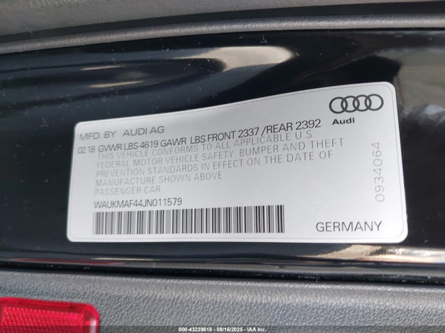 2018 AUDI A4 WAUKMAF44JN011579 Photo 8