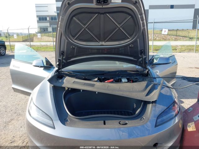 2025 TESLA MODEL 3 5YJ3E1EB9SF915514 Photo 9