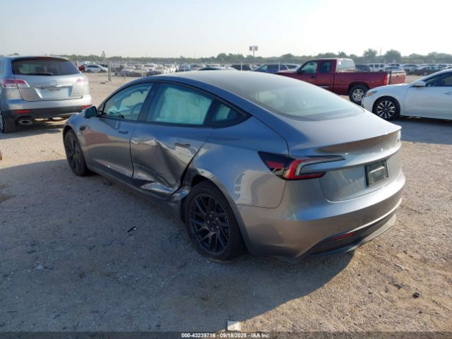 2025 TESLA MODEL 3 5YJ3E1EB9SF915514 Photo 2
