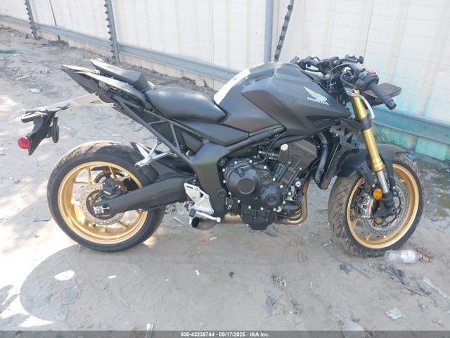 JH2SC8615SK000198 Honda Sc86e-5000001