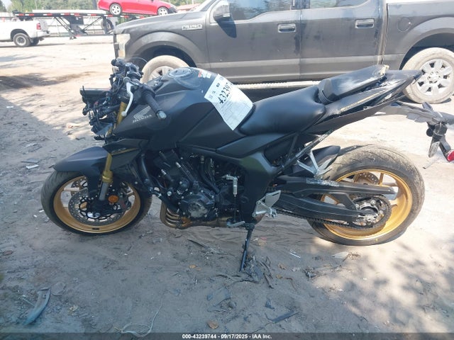 JH2SC8615SK000198 Honda Sc86e-5000001