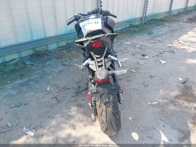 JH2SC8615SK000198 Honda Sc86e-5000001