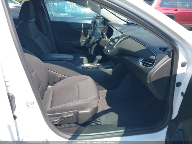 1G1ZD5STXRF150068 Chevrolet lfv