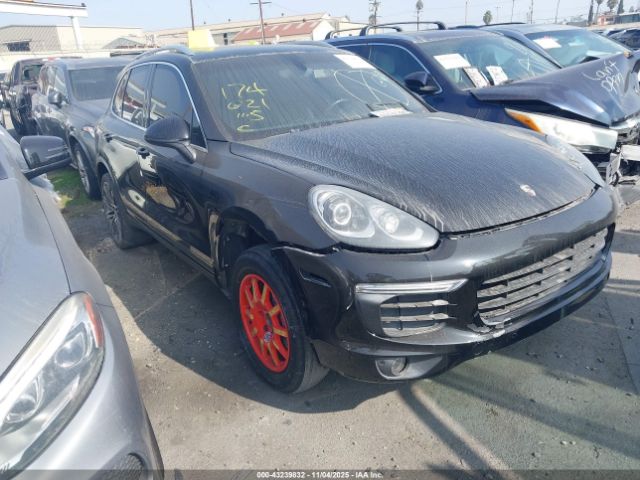 2016 PORSCHE CAYENNE WP1AA2A29GLA10613 Photo 0