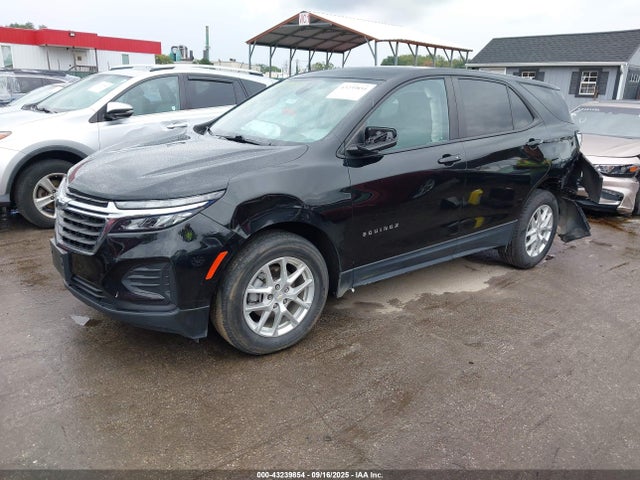 2022 CHEVROLET EQUINOX 2GNAXHEV2N6100562 Photo 1