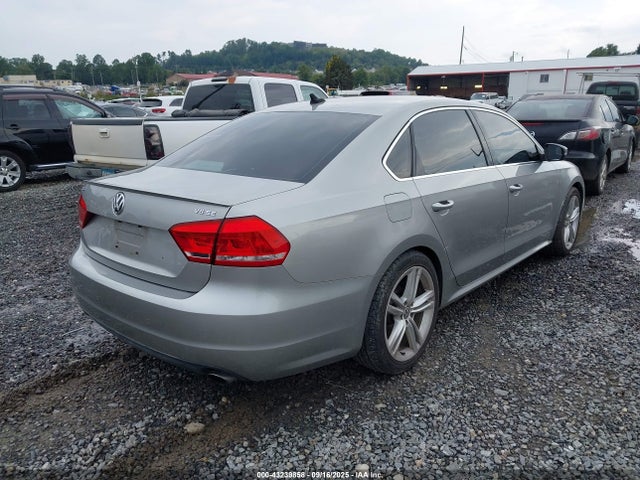 Volkswagen Passat 2014 1VWBM7A34EC096667 Image 4