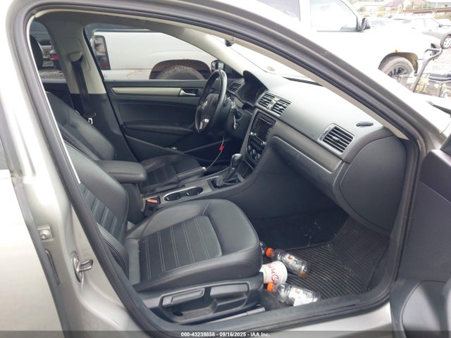 Volkswagen Passat 2014 1VWBM7A34EC096667 Image 5