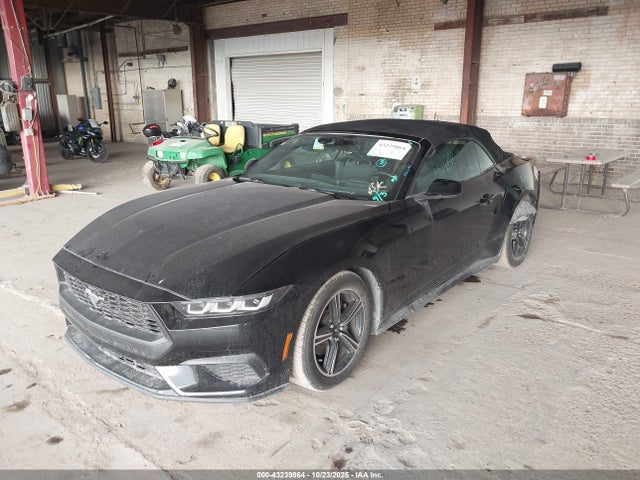 1FAGP8UH0R5105961 Ford 4v