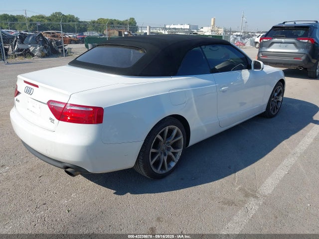 2010 AUDI A5 WAUCFAFH8AN016043 Photo 3