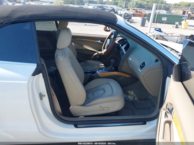 2010 AUDI A5 WAUCFAFH8AN016043 Photo 4