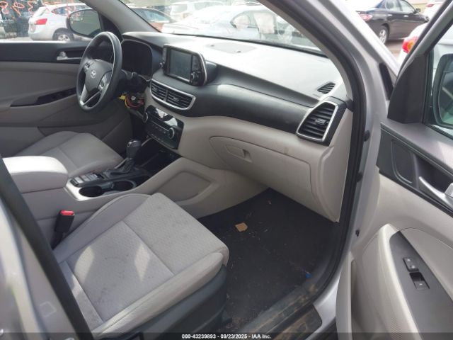 2019 HYUNDAI TUCSON KM8J2CA4XKU851067 Photo 4
