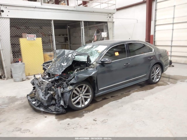 1VWAT7A34GC053187 Volkswagen Passat 1.8t R-line