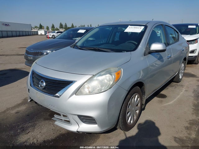 3N1CN7AP4EL822705 Nissan 2014
