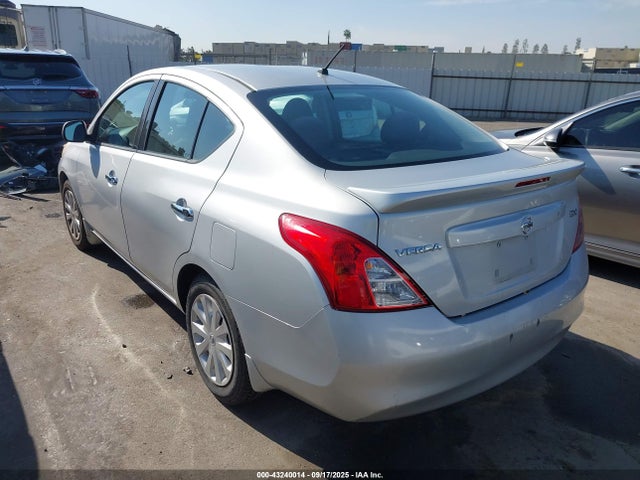 3N1CN7AP4EL822705 Nissan 2014