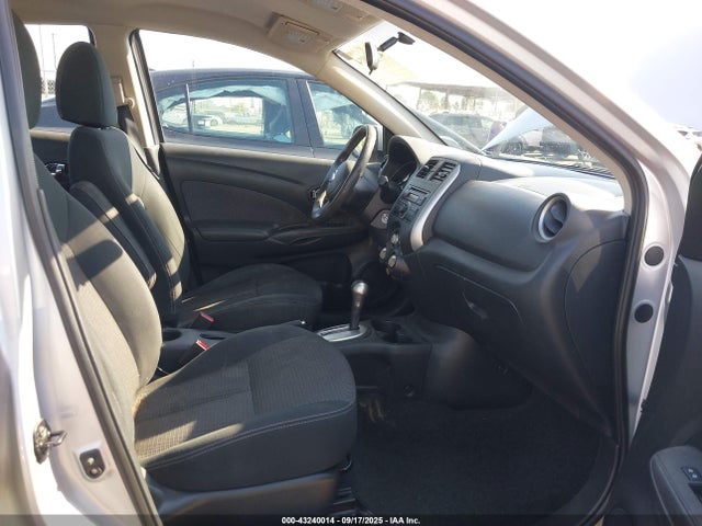 3N1CN7AP4EL822705 Nissan 2014