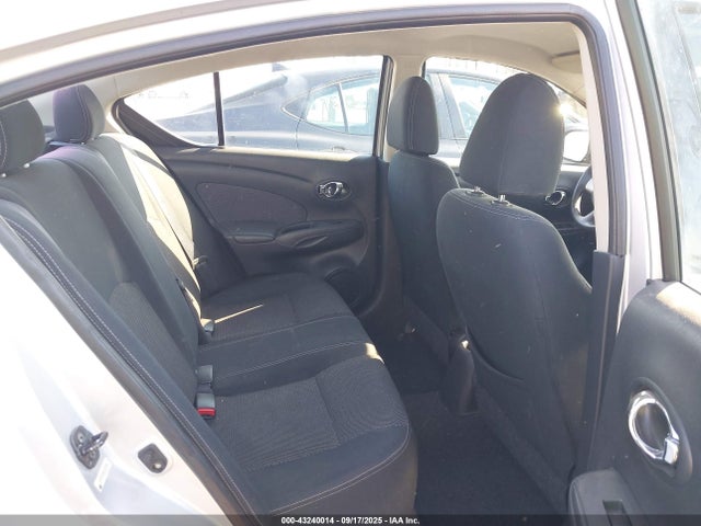 3N1CN7AP4EL822705 Nissan 2014