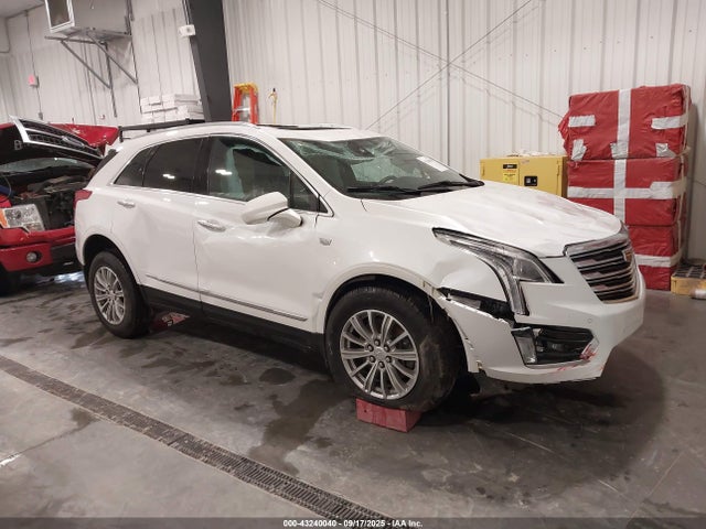 2017 CADILLAC XT5 1GYKNDRSXHZ297916 Photo 0