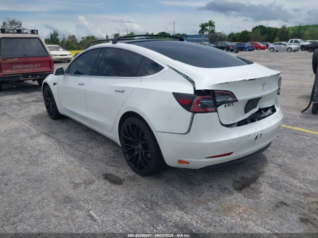 2019 TESLA MODEL 3 5YJ3E1EA3KF401701 Photo 2