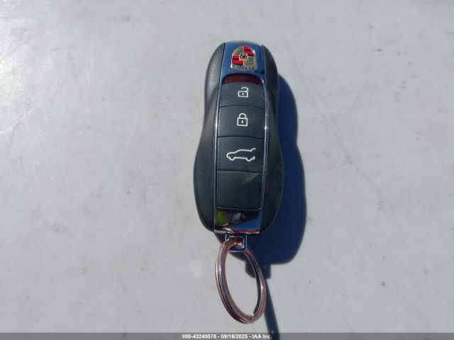 2013 PORSCHE CAYENNE HYBRID WP1AE2A26DLA14490 Photo 10