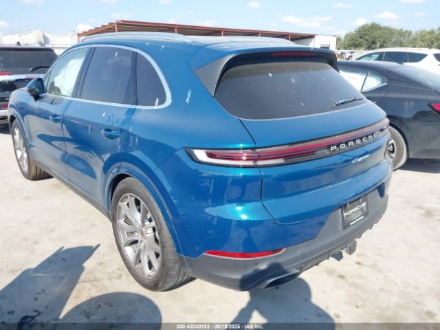 2024 PORSCHE CAYENNE WP1AA2AY6RDA04589 Photo 2
