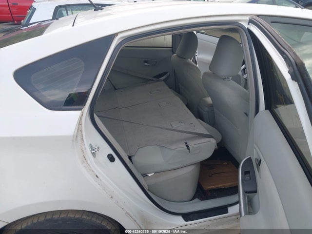 Продажа на аукционе авто 2014 Toyota Prius Two, vin: JTDKN3DU5E0360932, номер лота: 43240255