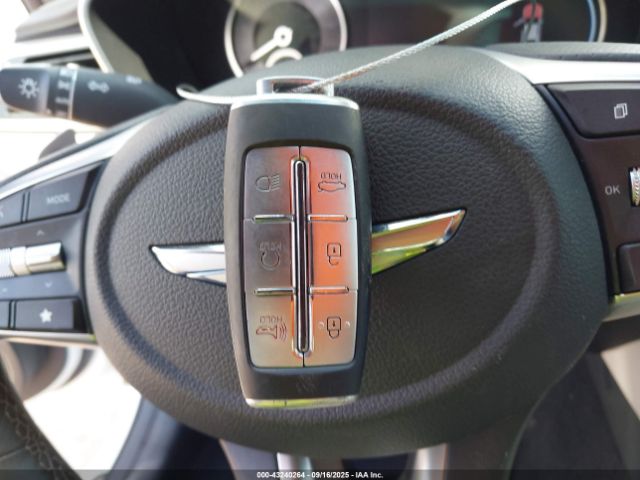 2023 GENESIS G70 KMTG34TA4PU112368 Photo 10