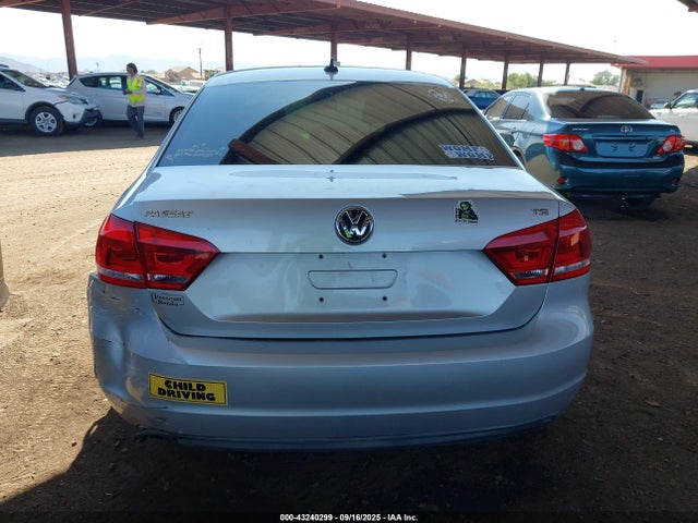 Volkswagen Passat 2015 1VWAT7A39FC021611 Image 16