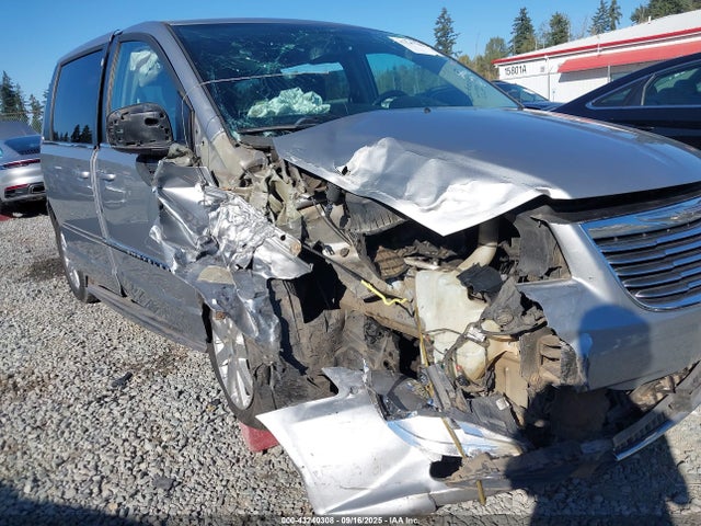 2C4RC1BG9FR561214 Chrysler 2015