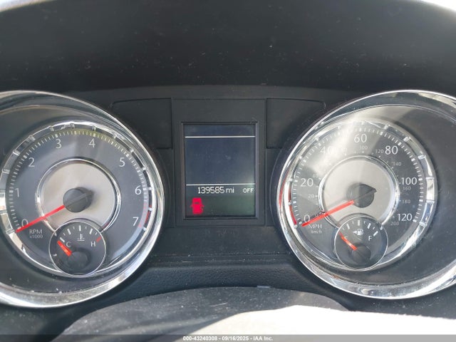 2C4RC1BG9FR561214 Chrysler 2015