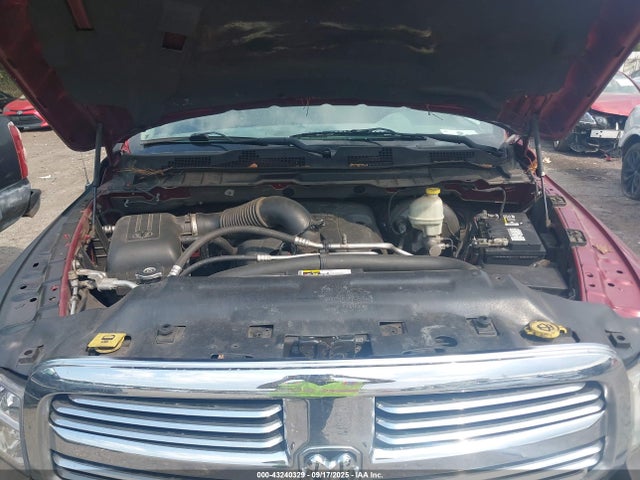 43240329 :رقم المزاد ، 1C6RR6GT4FS561533 vin ، 2015 Ram 1500 مزاد بيع