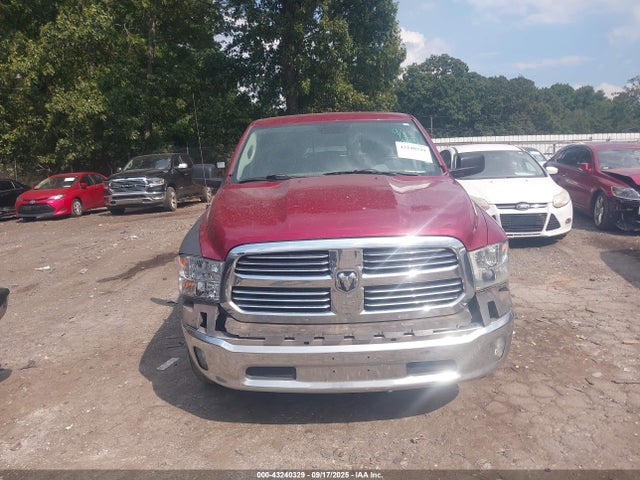 43240329 :رقم المزاد ، 1C6RR6GT4FS561533 vin ، 2015 Ram 1500 مزاد بيع