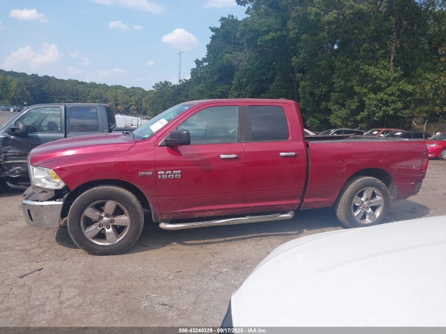 43240329 :رقم المزاد ، 1C6RR6GT4FS561533 vin ، 2015 Ram 1500 مزاد بيع