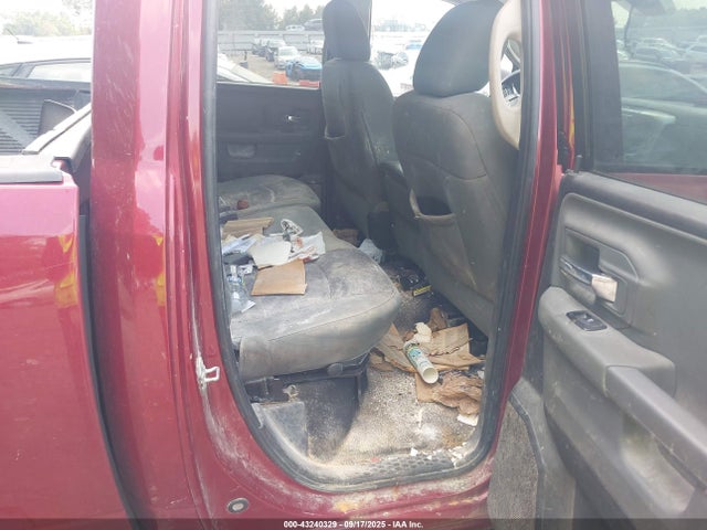 43240329 :رقم المزاد ، 1C6RR6GT4FS561533 vin ، 2015 Ram 1500 مزاد بيع