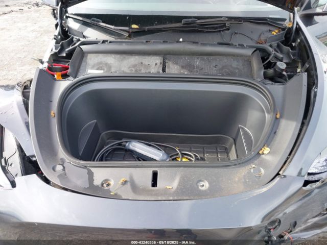 2025 TESLA MODEL Y 7SAYGAEE2SF218134 Photo 9
