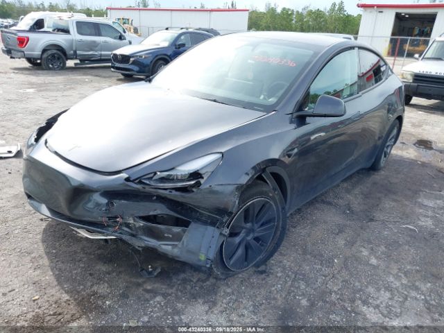 2025 TESLA MODEL Y 7SAYGAEE2SF218134 Photo 1